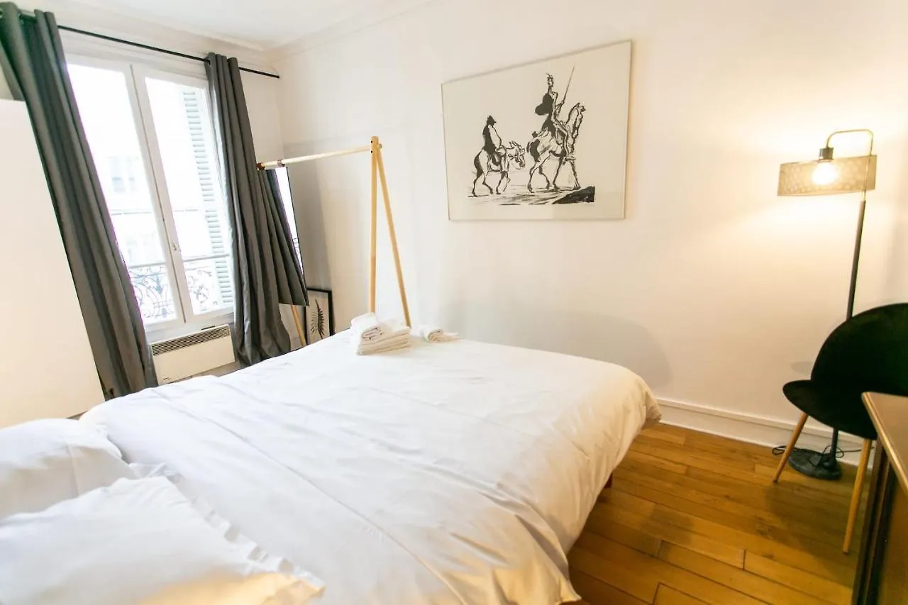 St Germain - Le Bon Marche City Apartment Paris